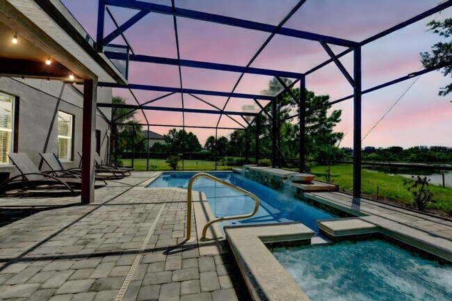 Building Photo - 4425 Acorn Ct