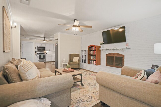 Building Photo - 4302 42nd St