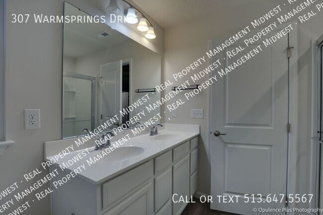 Building Photo - 307 Warm Springs Dr