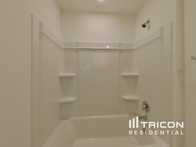 Building Photo - 3060 Dawn Sound Dr