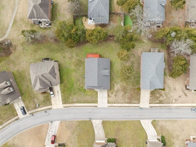 Building Photo - 3 Bedroom 3 Bath Home in Mt Juliet Now Lea...