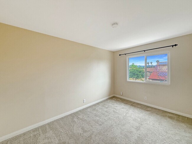 Building Photo - Great 4B/2BA House in Escondido!