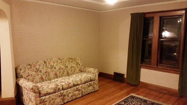 Building Photo - 2630 N 59th St