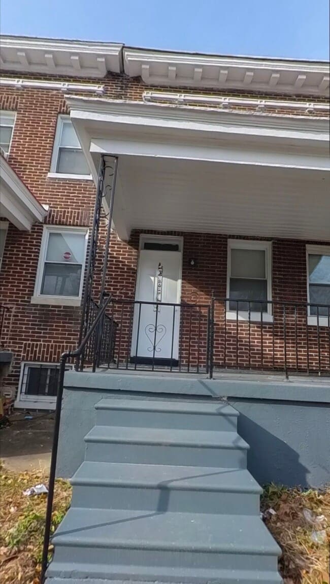 Building Photo - 2322 Aiken St