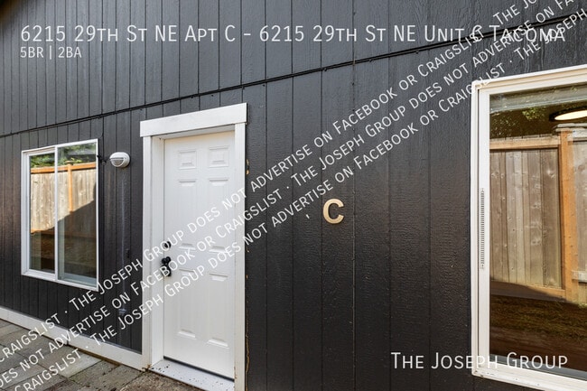 Primary Photo - 6215 29th St NE