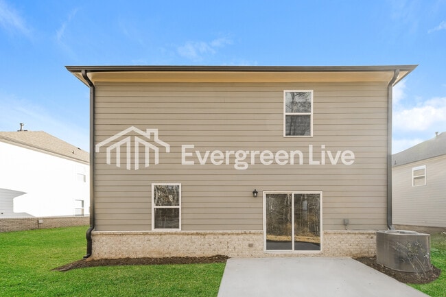 Building Photo - 2476 Lennox Rd SE