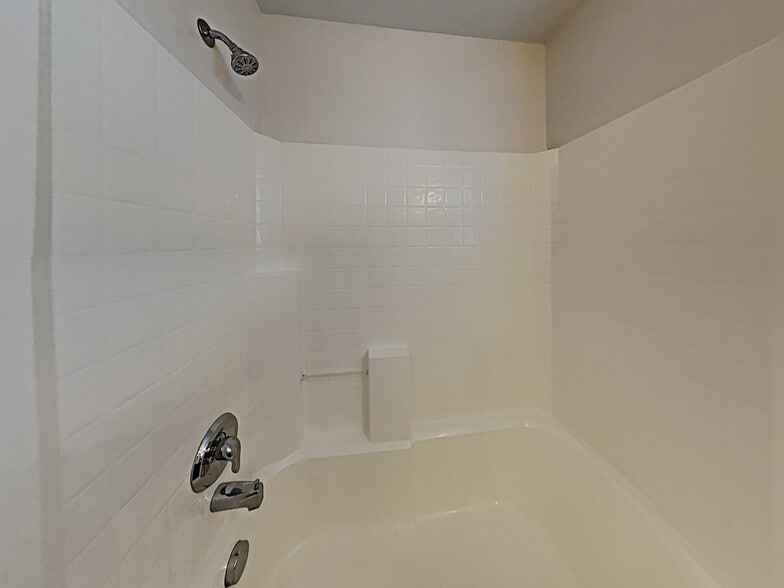 Building Photo - 9551 W Portola Dr