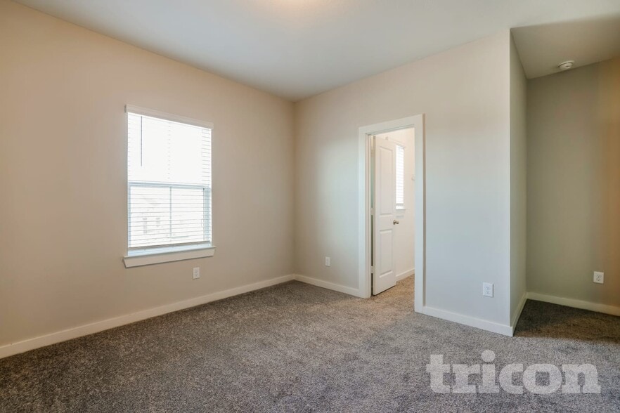 Building Photo - 2415 Cohorn Trl