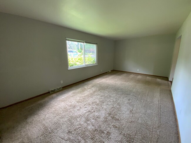 Building Photo - 4209 Defoe Dr