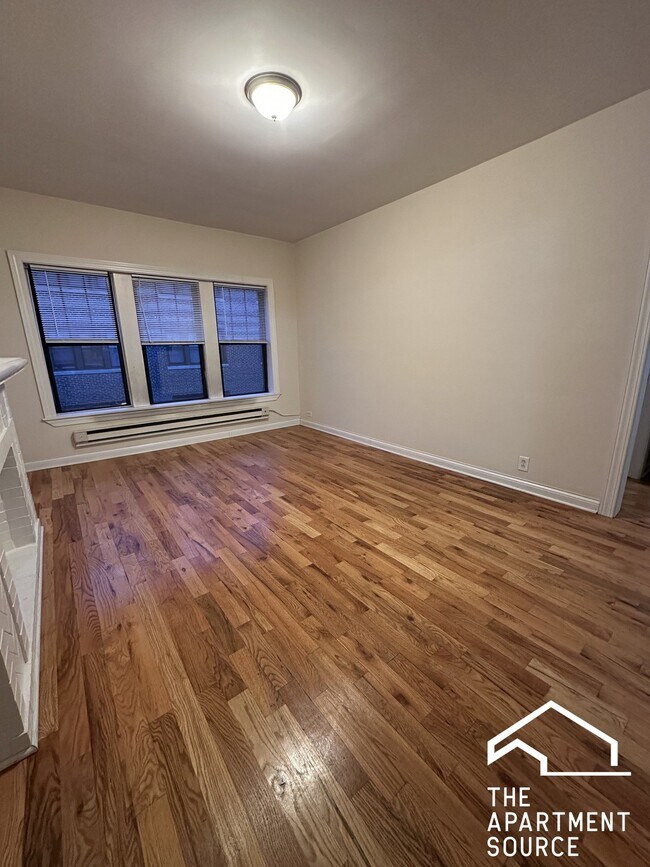 Building Photo - 1319 Oak Ave