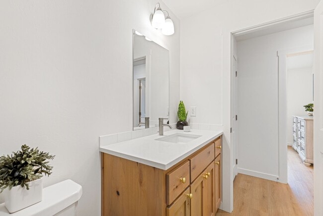 Building Photo - New Construction! Free first month rent