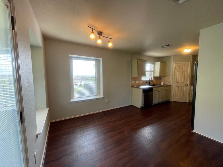 Building Photo - 411 Marquitos Drive