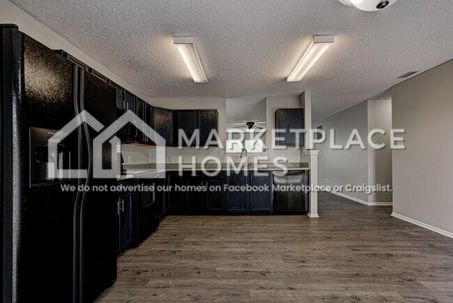 Building Photo - 2108 Bridlewood Dr