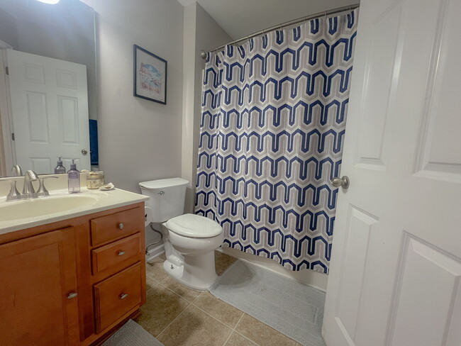 Building Photo - 132 Crooked Run Dr