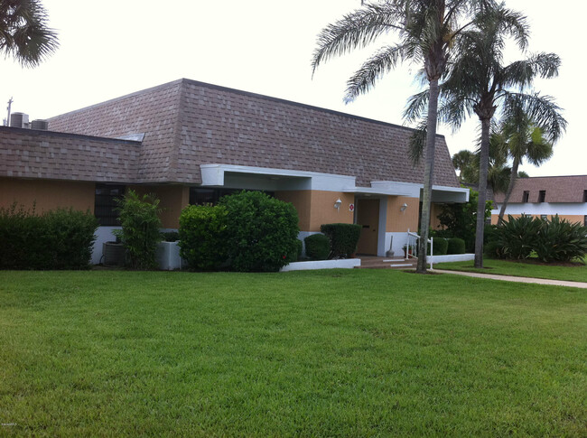 Building Photo - 2700 N Hwy A1A