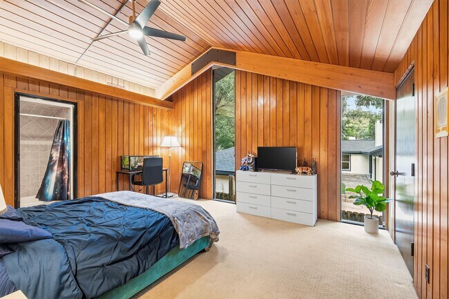 Building Photo - 29 Winged Foot Dr