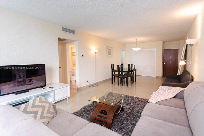 Building Photo - 4001 South Ocean Drive Apt #3L, Hollywood,...