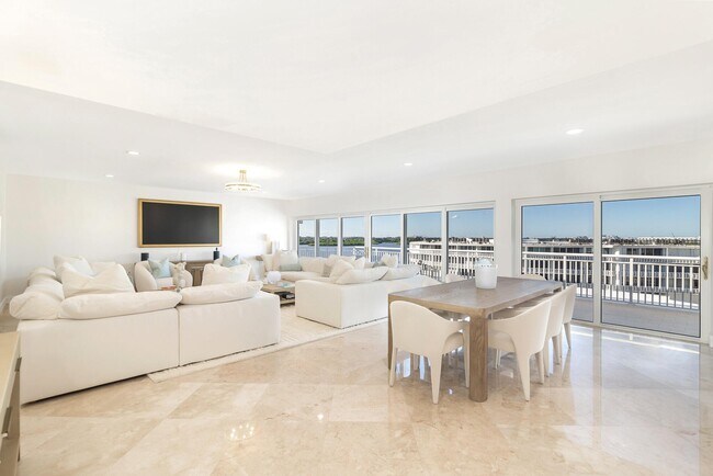 Building Photo - 2773 S Ocean Blvd