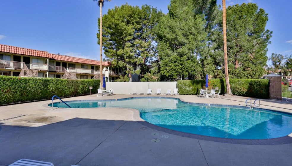 Building Photo - 9639 Spyglass Ave