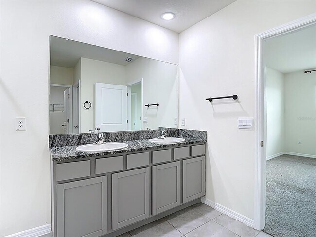 Building Photo - 2682 Common Fig Run