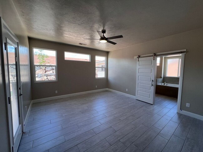 Building Photo - 3 Bed 2 Bath Home in Hurricane