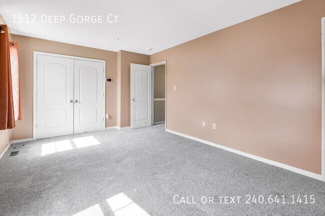 Building Photo - 1512 Deep Gorge Ct