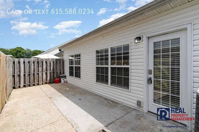 Building Photo - 1004 Briggs Ln