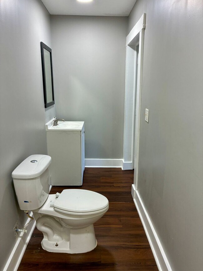 Building Photo - MOVE IN SPECIAL! $100 SECURITY DEPOSIT