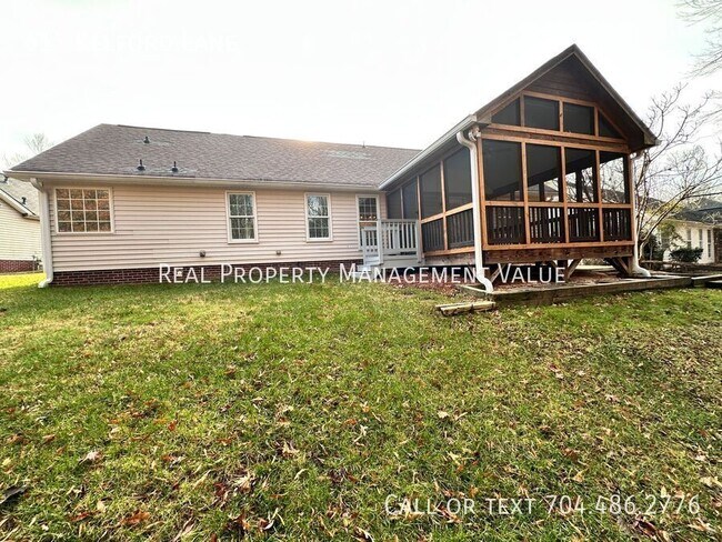 Building Photo - 617 Kelford Ln