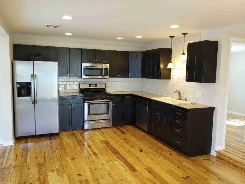 Building Photo - 7001 230th Ave NE