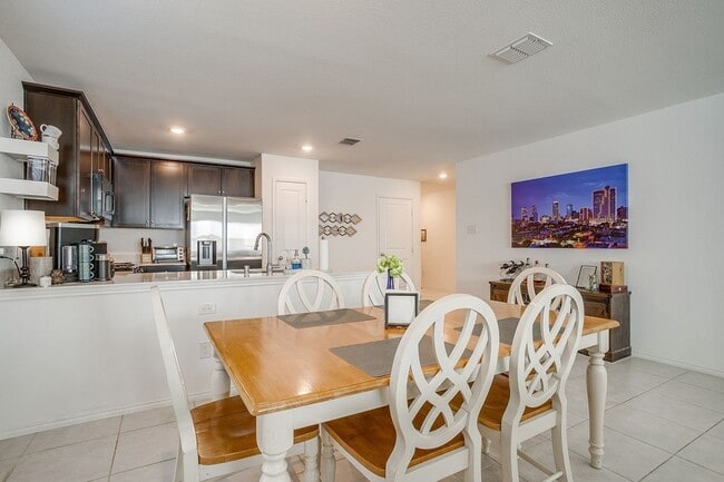 Building Photo - 6329 Becker Ave