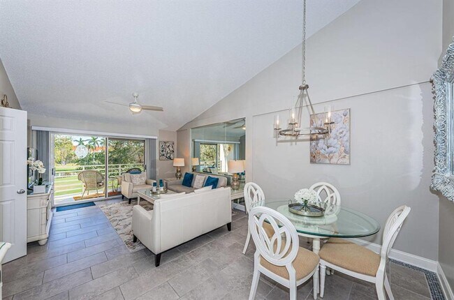 Building Photo - 6000 Bahia Del Mar Cir