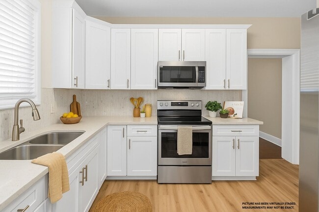 Building Photo - 3/2 single family home in Historic Eola Heights district!