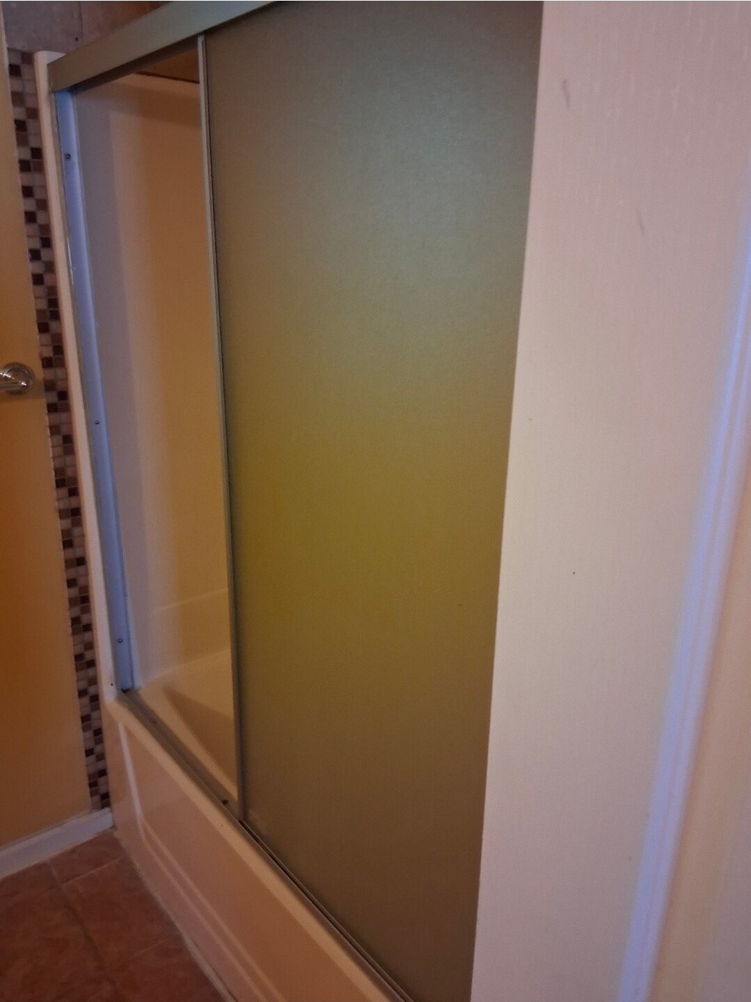 Master Bathroom - 4414 Housworth Dr