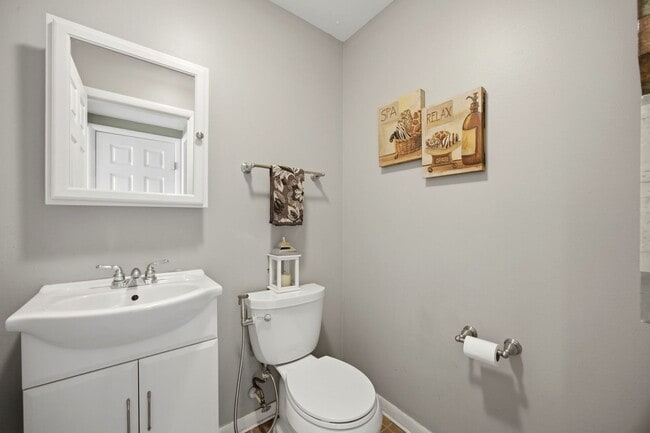 Building Photo - 1142 Brighton Pl