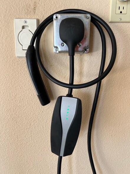 50 amp EV charger - 9220 Touchstone Ct