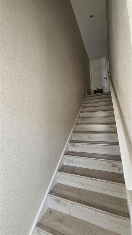 Building Photo - 580 Cresting Oak Cir