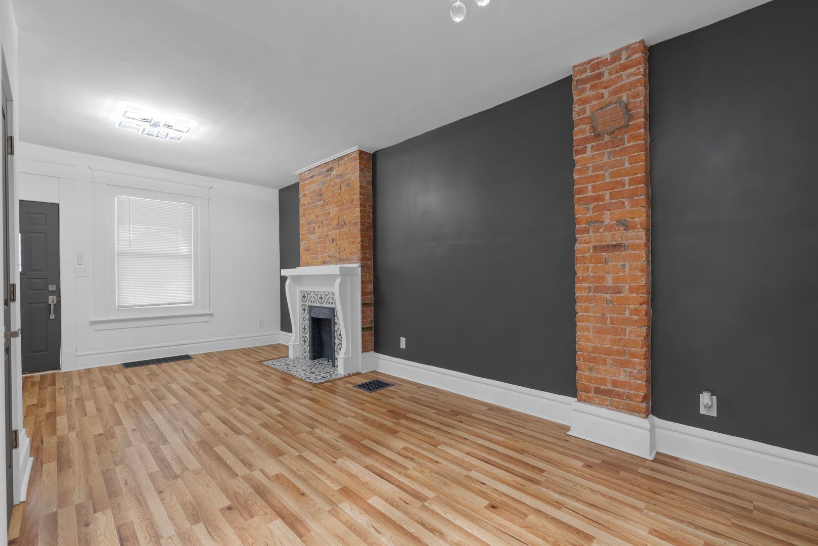 Building Photo - 106 Dana Ave