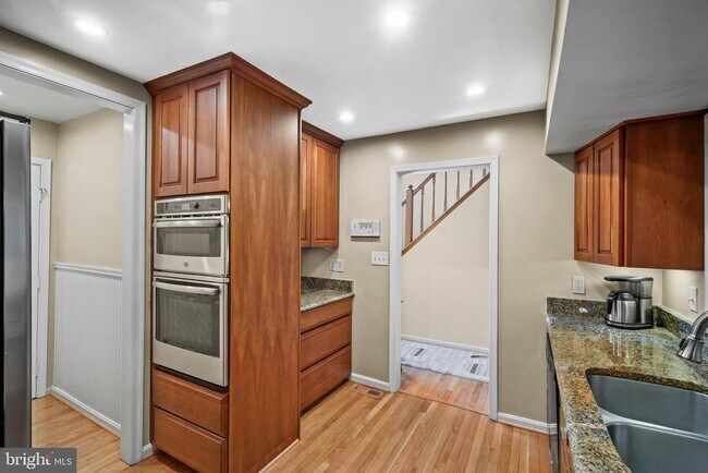 Building Photo - 1821 Duffield Ln