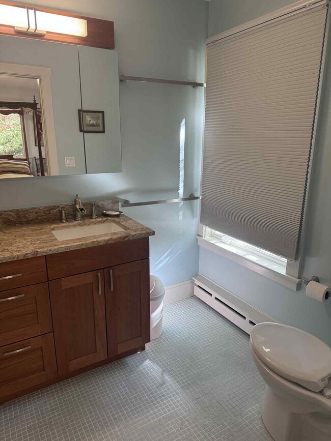 Building Photo - 3BR RANCH BRUNSWICK SEASONAL FURNISHED