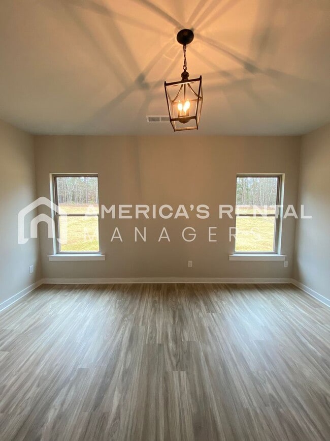 Building Photo - Home for Rent in Jemison, A!! COMING SOON. Sign a 13 month lease by 3/15 to GET 1 MONTH FREE RENT!!