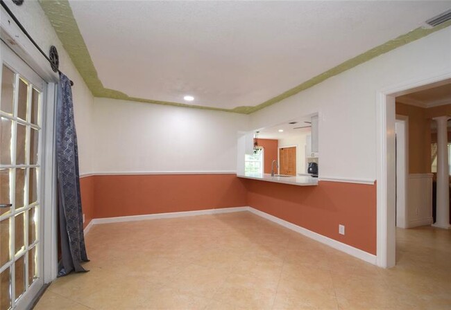 Building Photo - 5385 SW 8th Ct