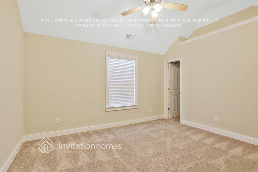 Building Photo - 598 Silver Oak Dr
