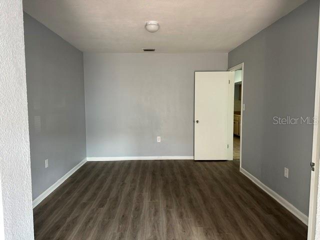 Building Photo - 2301 W Bay Dr