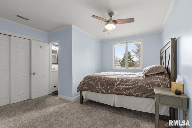 Building Photo - 15326 N River Beach Dr