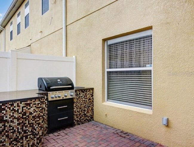 Building Photo - 1314 Honey Blossom Dr