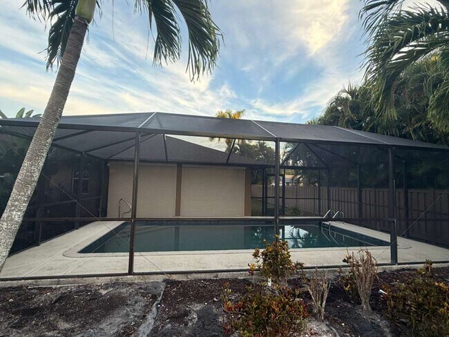 Building Photo - 4BR / 2BA Pool Home Near the Beach – Bonita Springs, FL