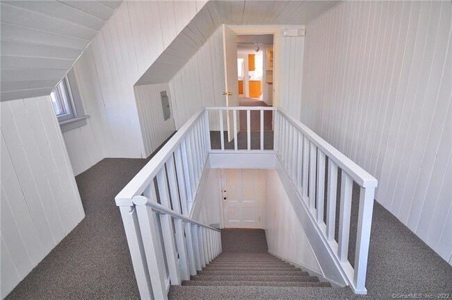 Building Photo - 387 South St