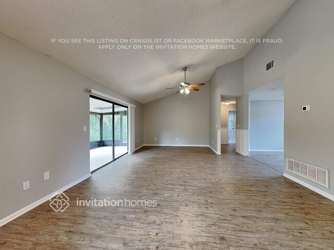 Building Photo - 517 Eastport Dr