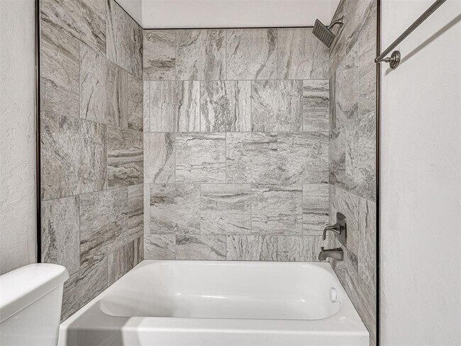 Building Photo - 3012 NW 184th Terrace